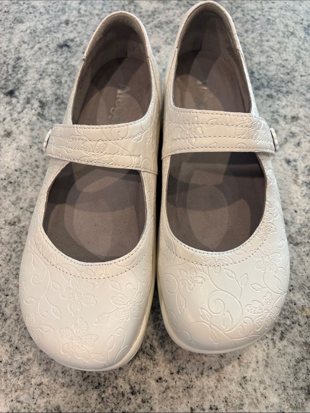 Alegria white sz 7.5 Maryjane’s